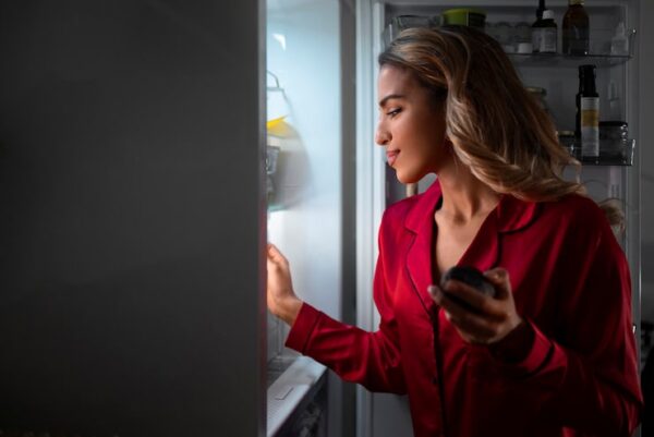 Jak ustawić temperaturę w lodówce Whirlpool W7?