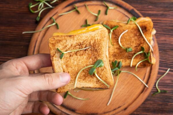 Ile Waży Tost z Serem