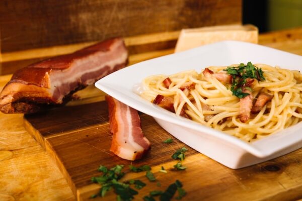 Jak Zrobić Carbonarę Z Boczkiem?